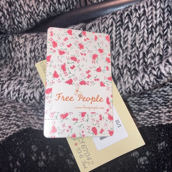 NWT Free People Shrug Cowl Neck Size XS/S Mesh Lace Fringe Wool Gray Black - Picture 5 of 11